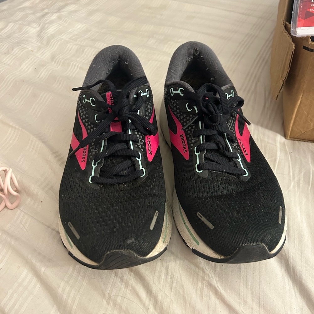 Brooks Women's Black and Pink Running Shoes
